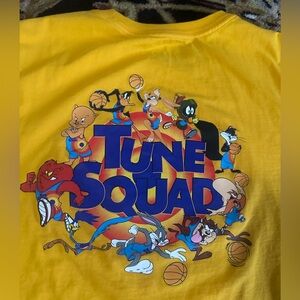 Excellent condition been worn once NIKE x SPACE JAM BASKETBALL  MEN'S SIZE L